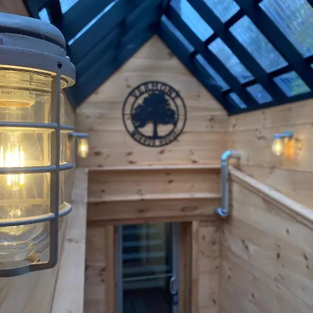 Vermont Mirror House Villa